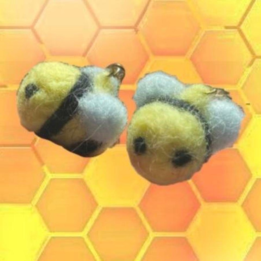 Needle Felted Bee Earrings MADE TO ORDER, DM BEFORE PURCHASING